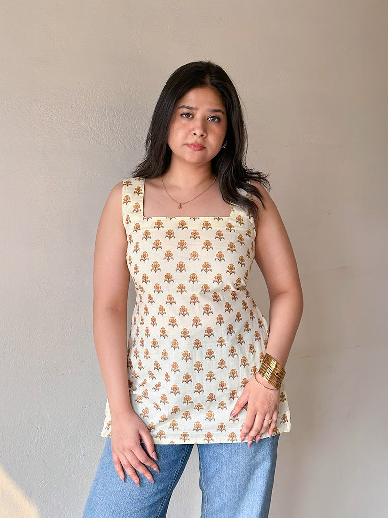 Diya Short Kurti with Corset Back